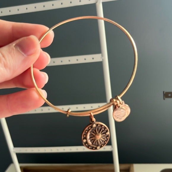 Alex & Ani 4 Bangle Set - Used - Gold, Silver & Rose Gold - Picture 3 of 5